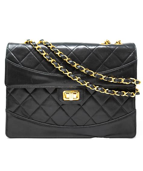 chanel 2.55 reissue bag